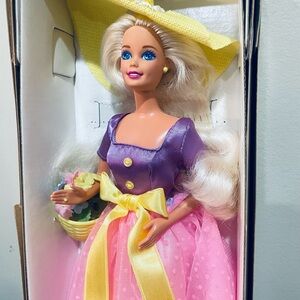 1995 Mattel Spring Blossom Barbie Doll 1st in Series NRFB
